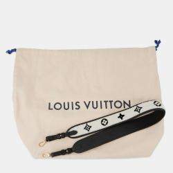 Pre Owned Louis Vuitton Capucines Noir Taurillon Leather Shearling Size MM