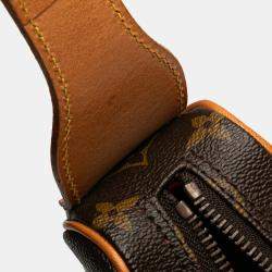 Pre Owned Louis Vuitton Brown Monogram Croissant MM