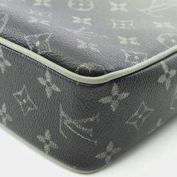 Pre Owned Louis Vuitton District PM Khaki Coated Canvas and Leather Shoulder Bag