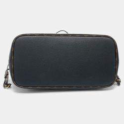 Pre Owned Louis Vuitton Shearling Monogram Flower Lv Initial Neverfull Mm Fluffy Tote Bag In Calf Leather Black
