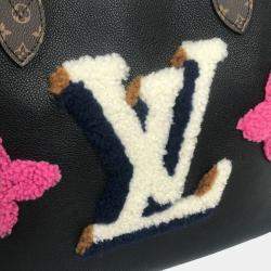 Pre Owned Louis Vuitton Shearling Monogram Flower Lv Initial Neverfull Mm Fluffy Tote Bag In Calf Leather Black