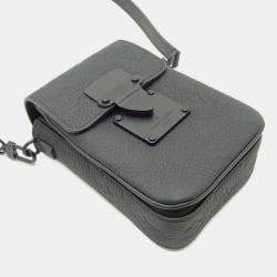 Pre Owned Louis Vuitton S-Lock Vertical Wearable Wallet Shoulder Bag M81524 In Taurillon Noir (Black)