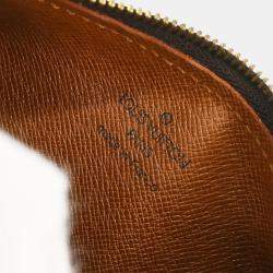 Pre Owned Louis Vuitton Monogram Papillon Attached Pouch Bag