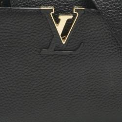 مملوكة مسبقًا Louis Vuitton Black Leather Mini Capucines Bag