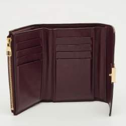 مملوكة مسبقًا محفظة لويس فيتون كابوسينز مدمجة بورجوندي جلد تمساح