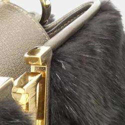 Pre Owned Louis Vuitton Capucines Bb Handbag