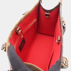 مملوكة مسبقًا حقيبة لوي فيتون اون ذا قو PM قماش مطلي بشعار مونوغرام جيانت عكسي بني وبيج