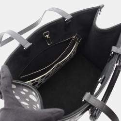 Pre Owned Louis Vuitton X Yayoi Kusama On The Go Mm Tote Bag In Monogram Empreinte Leather Black