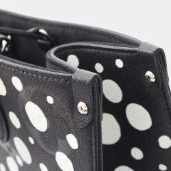 Pre Owned Louis Vuitton X Yayoi Kusama On The Go Mm Tote Bag In Monogram Empreinte Leather Black