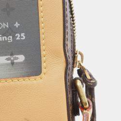 مملوكة مسبقًا Louis Vuitton Music Player Monogram Canvas and Leather Wearable Wallet