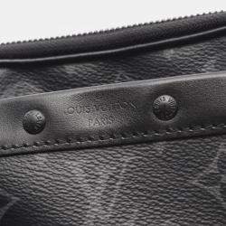 مملوكة مسبقًا Louis Vuitton Alpha Wearable Wallet Monogram Eclipse Shoulder Bag