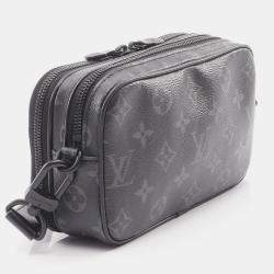 مملوكة م سبقًا Louis Vuitton Alpha Wearable Wallet Monogram Eclipse Shoulder Bag