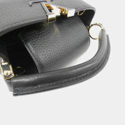 Pre Owned Louis Vuitton Capucines Mini Handbag