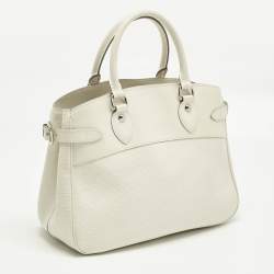 Pre Owned Louis Vuitton Ivory Epi Leather Passy PM Bag