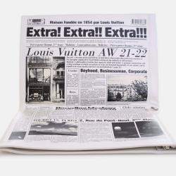 Pre Owned Louis Vuitton White Leather Everyday LV Newspaper Pouch