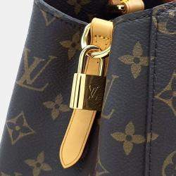 Pre Owned Louis Vuitton Brown Leather Montaigne MM