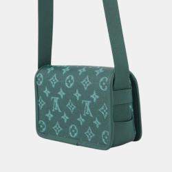 Pre Owned Louis Vuitton Green Monogram Heritage Bosphore Wearable Wallet