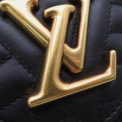 Pre Owned Louis Vuitton New Wave Chain Bag Noir Calf Leather Size MM