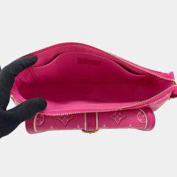 Pre Owned Louis Vuitton Maxi Pochette Accessoires Fuchsia Monogram