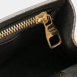 مملوكة مسبقًا محفظة لوي فيتون دوفين بقفل سلس�لة بنية مونوغرام معكوسة