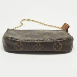 مملوكة مسبقًا Louis Vuitton Pochette Mini Monogram Canvas Accessoires