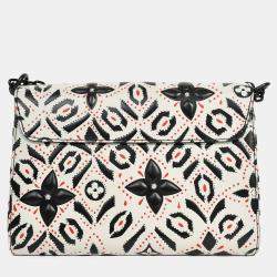 Pre Owned Louis Vuitton 2015 White/Black Graphic Printed Leather Twist MM Chain Bag