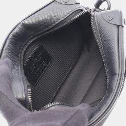 مملوكة مسبقًا Louis Vuitton Mini Soft Trunk Noir Taiga Rainbow Leather Crossbody Bag