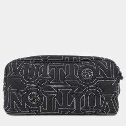 مملوكة مسبقًا Louis Vuitton Black Nylon Lv Snow Dopp Kit Pouch