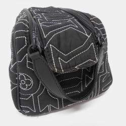 مملوكة مسبقًا Louis Vuitton Black Nylon Lv Snow Dopp Kit Pouch