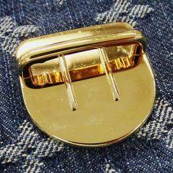 مملوكة مسبقًا Louis Vuitton Monogram Denim Clutch Bag Blue