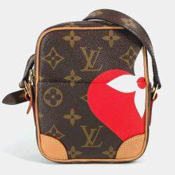 Pre Owned Louis Vuitton Monogram Game On Collection Panam Pochette Small Heart Shoulder Bag In Canvas Brown
