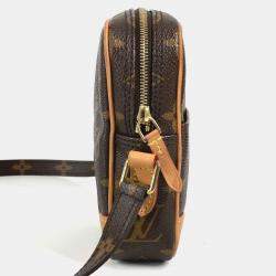 Pre Owned Louis Vuitton Monogram Game On Collection Panam Pochette Small Heart Shoulder Bag In Canvas Brown