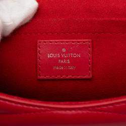 مملوكة مسبقًا Louis Vuitton Red New Wave Chain Bag MM