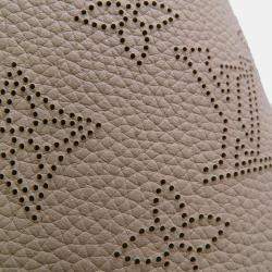 مملوكة مسبقًا Louis Vuitton Hina Galet Monogram Mahina Size Pm