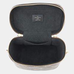 Pre Owned حقيبة لويس فيتون فانيتي نوير مونوغرام مونوغرام ريفيرس كانفاس حجم PM