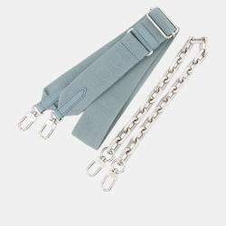 مملوكة مسبقًا حقيبة لويس فيتون كوسين جلد حمل منقوش أزرق جليدي/أحمر حجم صغير