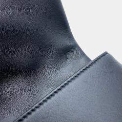 مملوكة مسبقًا Louis Vuitton Pochette Coussin Noir Monogram Embossed Lamb Leather