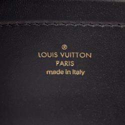 مملوكة مسبقًا Louis Vuitton Pochette Coussin Noir Monogram Embossed Lamb Leather