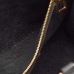 Pre Owned حقيبة لويس فيتون أونثيغو جلد إيمبرتينت مونوغرامية سوداء PM