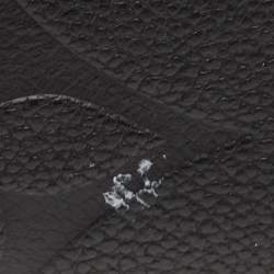 Pre Owned حقيبة لويس فيتون أونثيغو جلد إيمبرتينت مونوغرامية سوداء PM