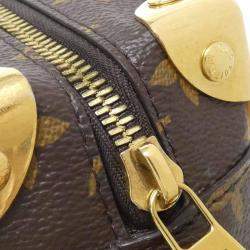 مملوكة مسبقًا Louis Vuitton Monogram Mini Soft Trunk Shoulder Bag