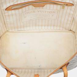 مملوكة مسبقًا حقيبة لويس فيتون نيفيرفول MM دامير أزور بيضاء