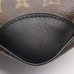 مملوكة مسبقًا حقيبة لوي فيتون أوديون كانفاس مونوغرام بني وسط للكتف