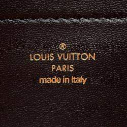 مملوكة مسبقًا حقيبة لوي فويتون بوشت كوسين سوداء جلد حمل صغير بنمط مونوغرام