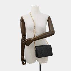 مملوكة مسبقًا حقيبة لوي فويتون بوشت كوسين سوداء جلد حمل صغير بنمط مونوغرام