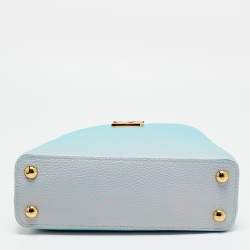 مملوكة مسبقًا Louis Vuitton Capucines BB Blue Iridescent Taurillon Leather Top Handle Bag