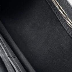 مملوكة مسبقًا حقيبة خصر بوم لويس فويتون دوفين نوار مونوغرام جاينت ريفيرس