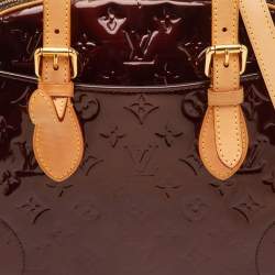 مملوكة مسبقًا Louis Vuitton Summit Drive Amarante Monogram Vernis Bag