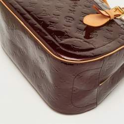 مملوكة مسبقًا Louis Vuitton Summit Drive Amarante Monogram Vernis Bag