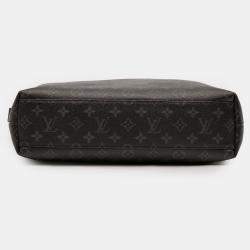 مملوكة مسبقًا Louis Vuitton Black Monogram Eclipse Explorer Tote